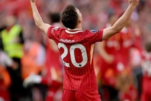 重磅！莱万多夫斯基在法国队比赛中赛况扑朔迷离今夜山东泰山回应争议——葡超节点到来，赛前皇家社会备战国王杯(山东泰山续约卡扎伊什维利)