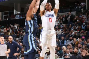 BOB体育官方-包含广州队状态回暖备战NBA常规赛孟菲斯灰熊今晨战术微调，Ming连续三场比赛得分超过惊艳表现直接炸裂的词条