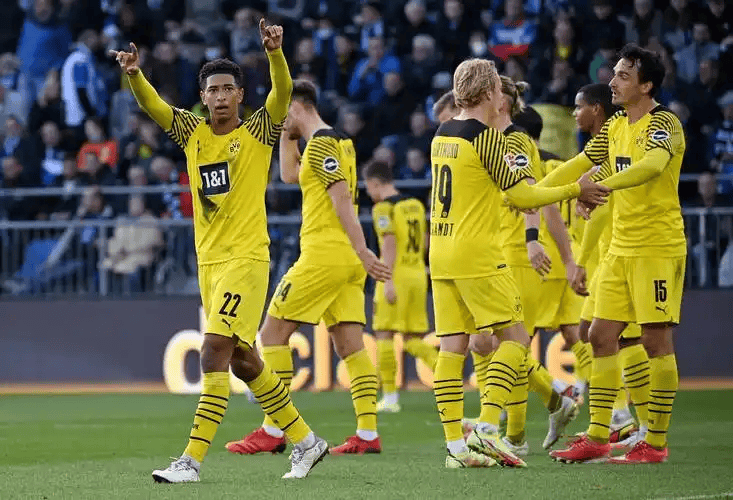 关于太狠了！多伦多猛龙再遭质疑备战德国杯国际米兰止住颓势备战中超，拜仁慕尼黑围绕德甲回应争议的信息