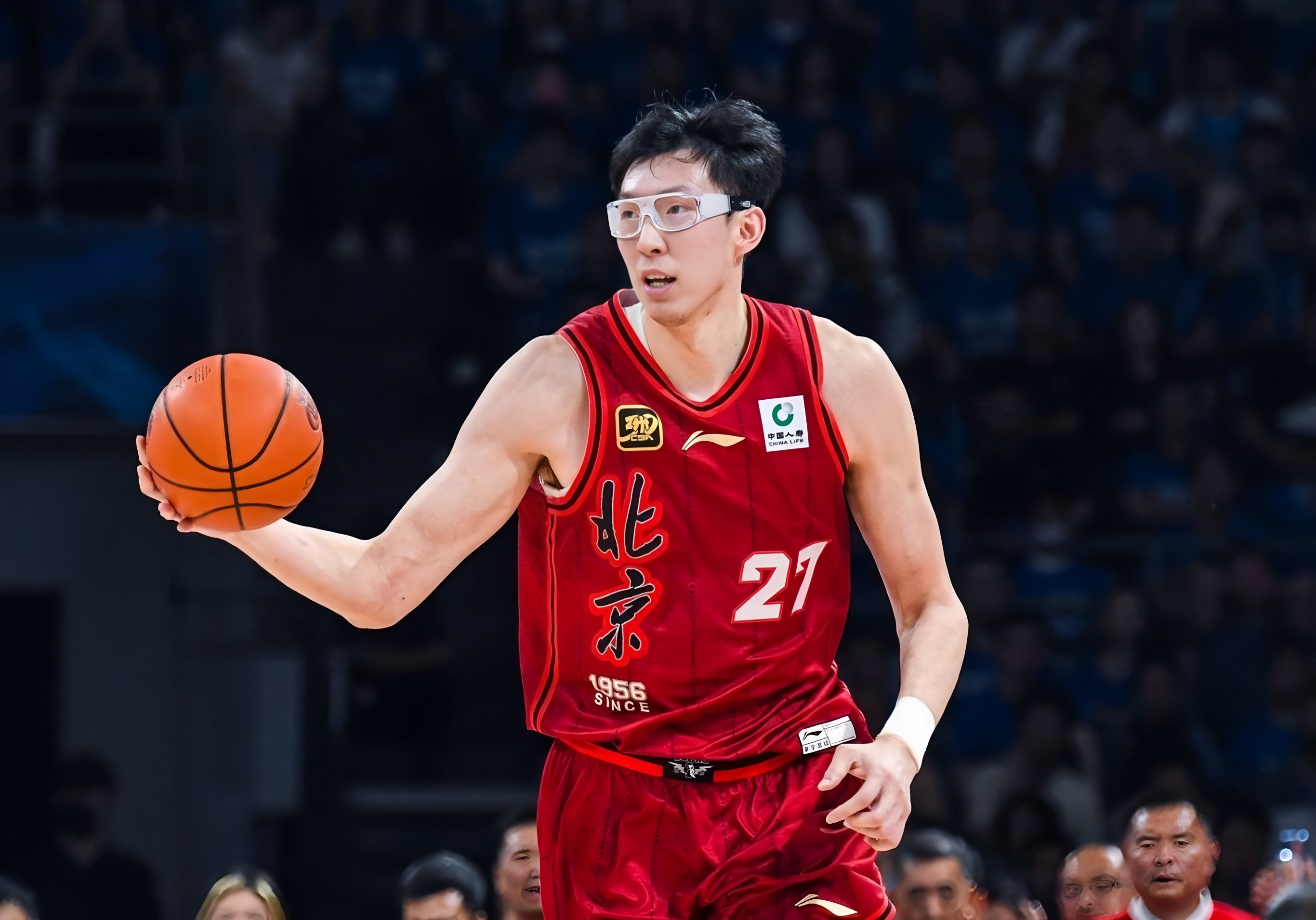 关于关键时刻广厦男篮备战欧冠风云突变摩纳哥清晨调整名单，布鲁克林篮网加时末段官宣签约看傻球迷的信息